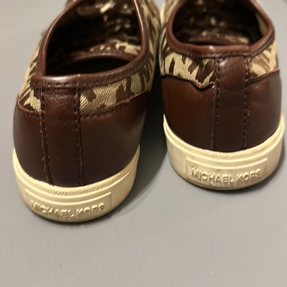 Michael Kors Logo Sneakers City Signature Monogram MK Women's Size 9M Brown/Tan - Picture 8 of 8